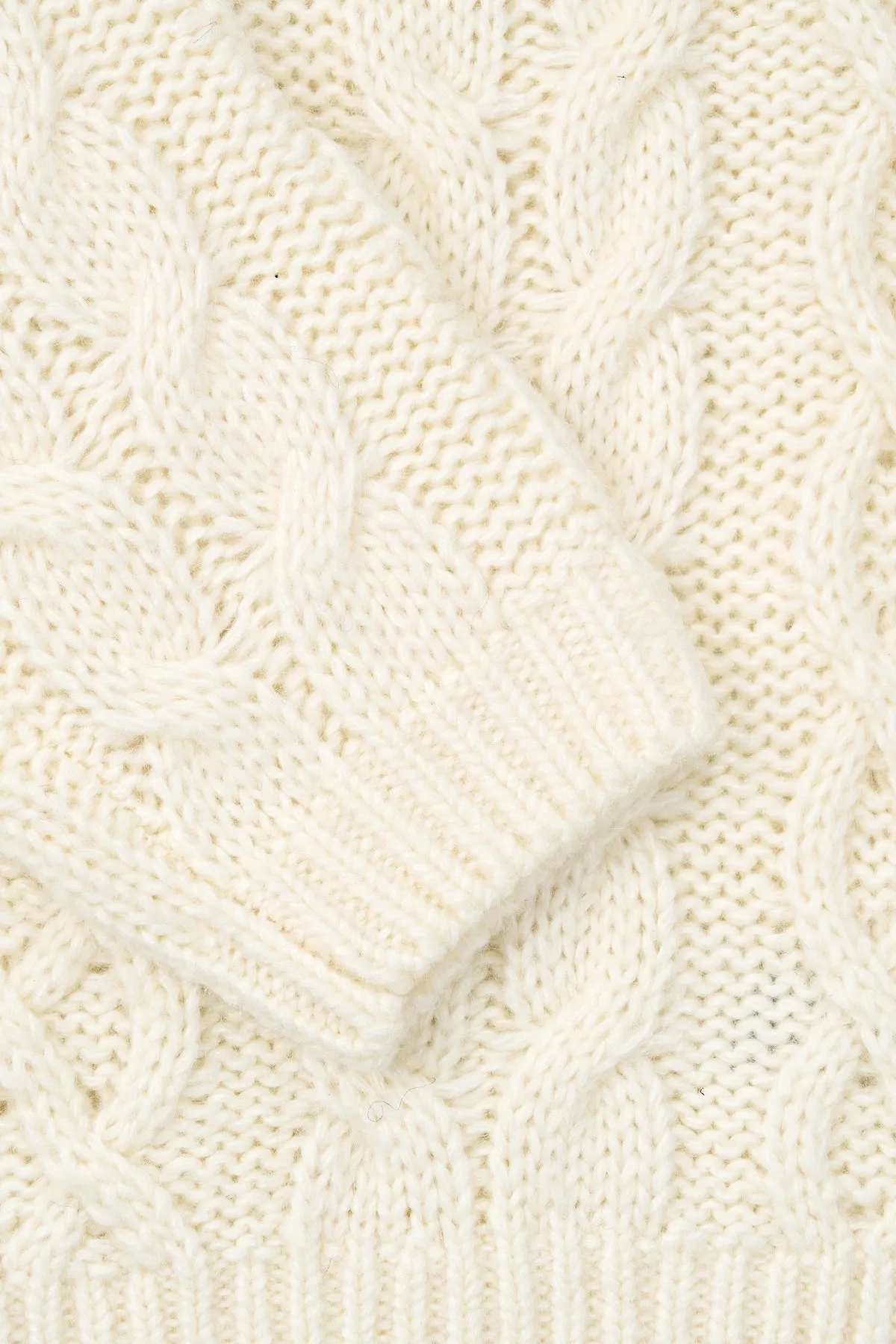 ETHAN SWEATER | WHITE CABLE KNIT