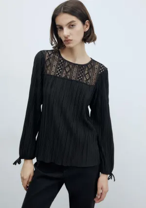 Pleated Romantic Long-Sleeved Top - Black