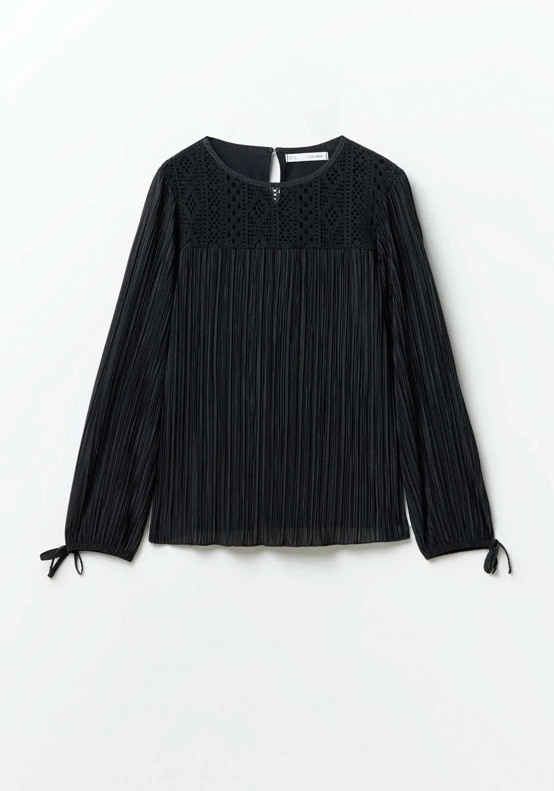 Pleated Romantic Long-Sleeved Top - Black