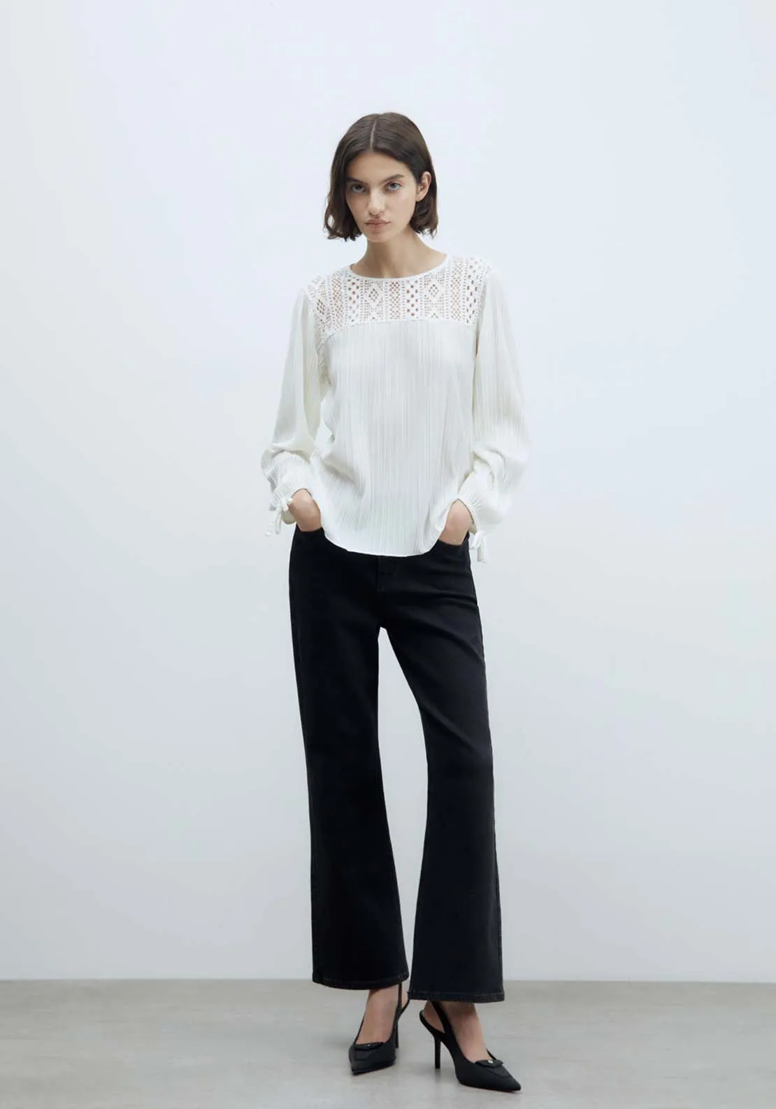 Pleated Romantic Long-Sleeved Top - White