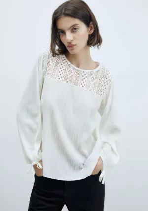 Pleated Romantic Long-Sleeved Top - White